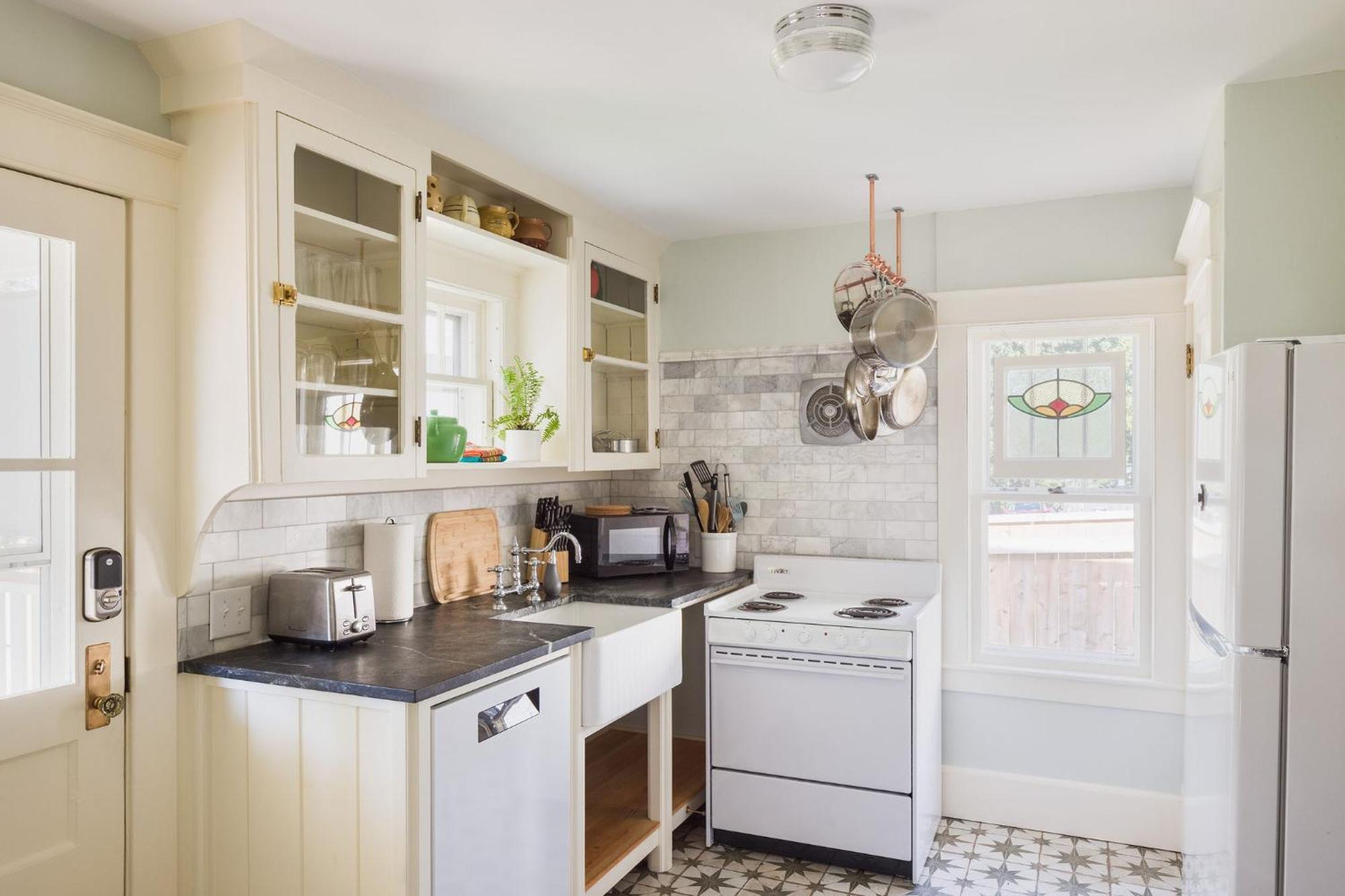 Queen City Bungalow & Cottages Burlington Exterior foto
